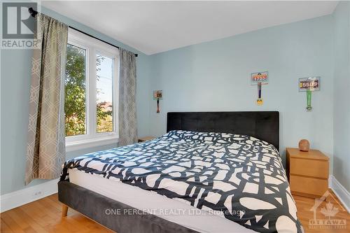 96 Lees Avenue, Ottawa, ON - Indoor Photo Showing Bedroom