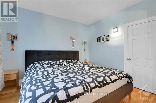 96 Lees Avenue, Ottawa, ON - Indoor Photo Showing Bedroom