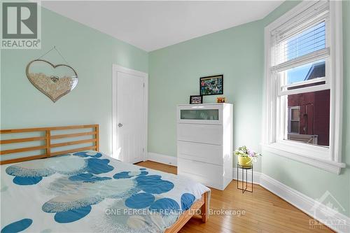 96 Lees Avenue, Ottawa, ON - Indoor Photo Showing Bedroom