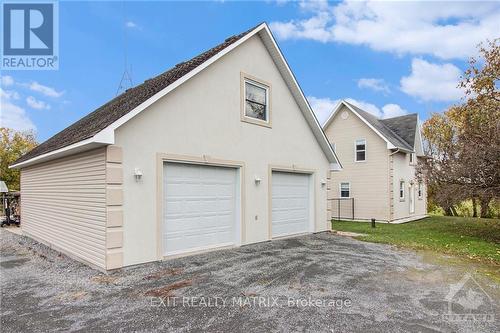 1991 Finch-Winchester Boundary Road, North Stormont, ON - Outdoor With Exterior