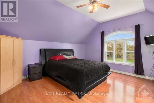 1991 Finch-Winchester Boundary Road, North Stormont, ON - Indoor Photo Showing Bedroom