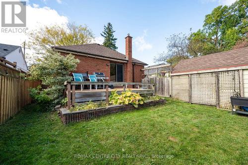 546 Hale Street N, London, ON - Outdoor With Deck Patio Veranda With Exterior