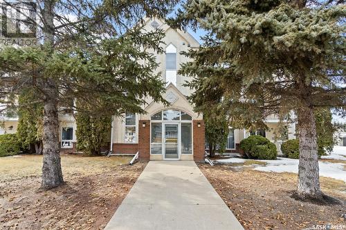 101 214 Ross Avenue, Dalmeny, SK - Outdoor With Facade