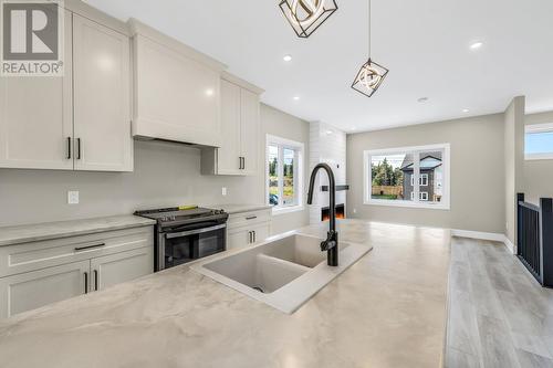 35 Markham Drive, St. Philips, NL - Indoor Photo Showing Kitchen With Double Sink With Upgraded Kitchen