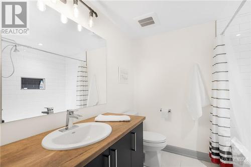 336 Limoges Road, Limoges, ON - Indoor Photo Showing Bathroom