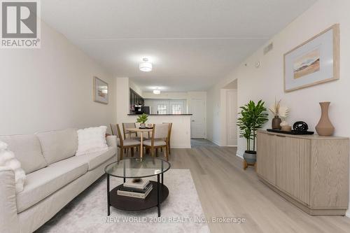 307 - 1440 Main Street E, Milton, ON - Indoor Photo Showing Living Room