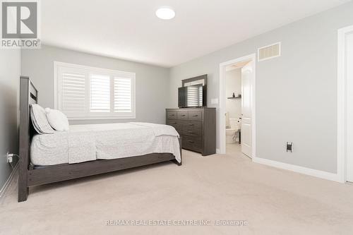 # 7 - 172 Parkinson Crescent, Orangeville, ON - Indoor Photo Showing Bedroom