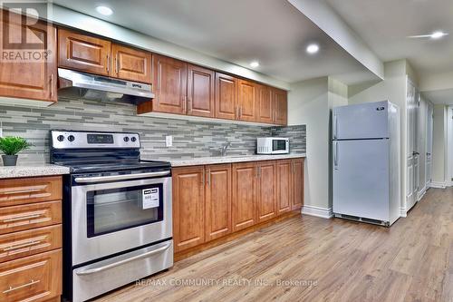 Bsmt - 86 Lady Evelyn Crescent, Brampton, ON - Indoor Photo Showing Kitchen