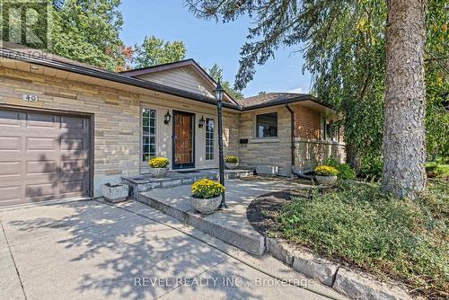 40 Bertram Drive, Hamilton, ON - Outdoor