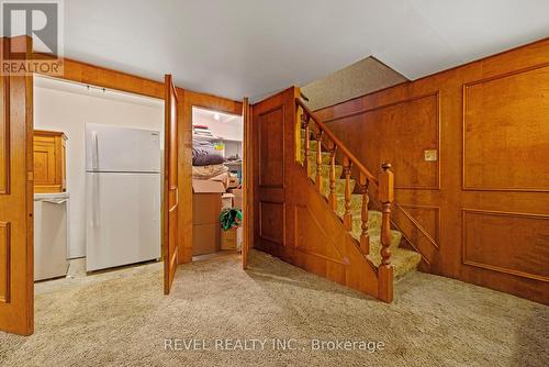 40 Bertram Drive, Hamilton, ON - Indoor Photo Showing Other Room