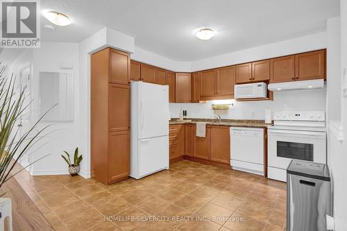 45 - 1059 Whetherfield Street N, London, ON - Indoor Photo Showing Kitchen