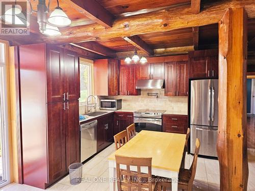 1785 Oak Hill Road, Port Hope, ON - Indoor Photo Showing Kitchen