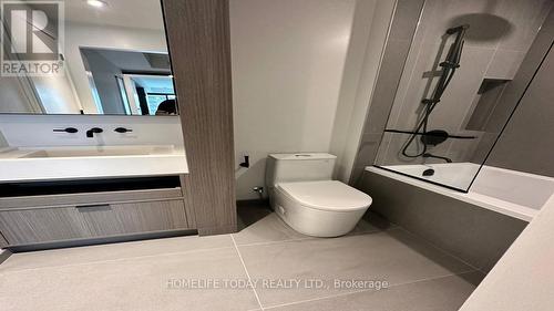 806 - 55 Charles Street E, Toronto, ON - Indoor Photo Showing Bathroom