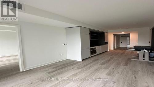 806 - 55 Charles Street E, Toronto, ON - Indoor