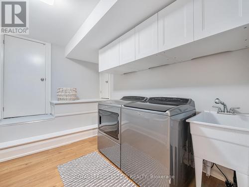 15 Avion Avenue, Toronto, ON - Indoor Photo Showing Laundry Room