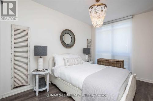 3795 Riva Avenue, Innisfil, ON - Indoor Photo Showing Bedroom