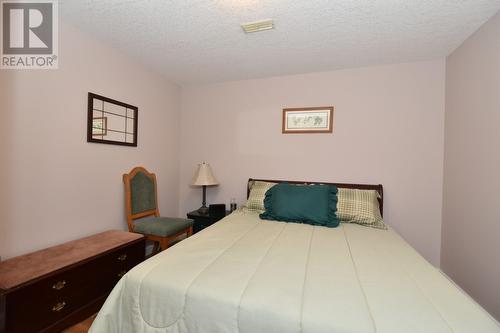 2597 Grandview Place, Blind Bay, BC - Indoor Photo Showing Bedroom