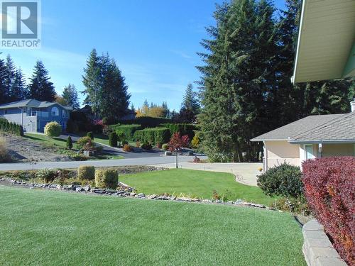 2597 Grandview Place, Blind Bay, BC - Outdoor