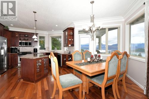 2597 Grandview Place, Blind Bay, BC - Indoor Photo Showing Other Room