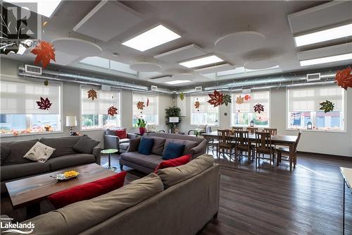 149 Conservation Way, Collingwood, ON - Indoor Photo Showing Living Room