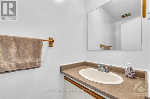 59 Sundback Lane, Ottawa, ON - Indoor Photo Showing Bathroom