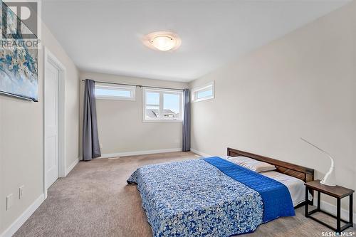 212 Cowan Crescent, Martensville, SK - Indoor Photo Showing Bedroom