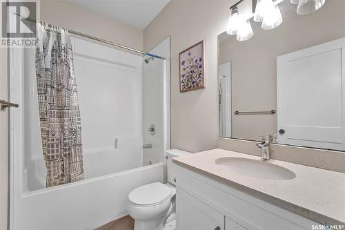 212 Cowan Crescent, Martensville, SK - Indoor Photo Showing Bathroom