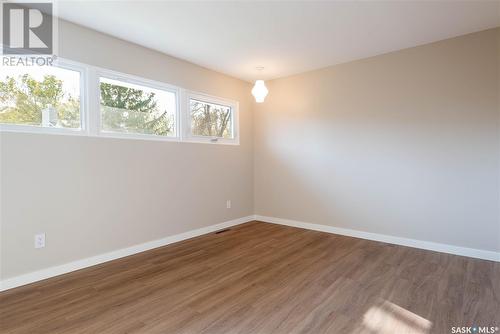 75 Sunset Drive, Regina, SK - Indoor Photo Showing Other Room