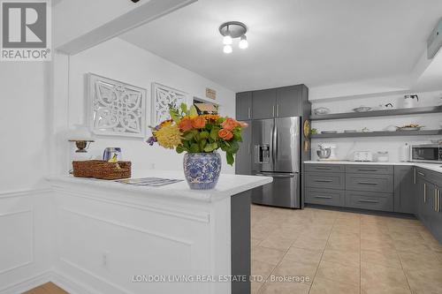 140 Concord Crescent, London, ON - Indoor Photo Showing Kitchen