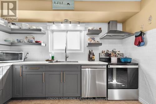 140 Concord Crescent, London, ON - Indoor Photo Showing Kitchen