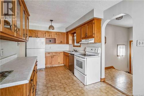 6 Lawrence Crescent, Fredericton, NB - Indoor Photo Showing Kitchen