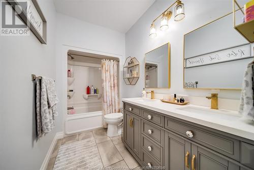 53 Hilton Court, Amherstburg, ON - Indoor Photo Showing Bathroom