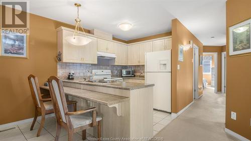 1565 Lovell Crescent, Lasalle, ON - Indoor Photo Showing Kitchen