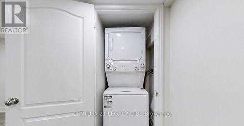 Bsmt - 4 Hubbell Road, Brampton, ON - Indoor Photo Showing Laundry Room