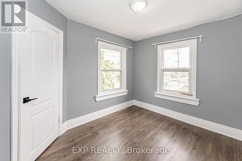 140 Gage Avenue N, Hamilton, ON - Indoor Photo Showing Other Room