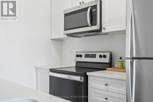 1502 - 160 Densmore Road, Cobourg, ON - Indoor Photo Showing Kitchen