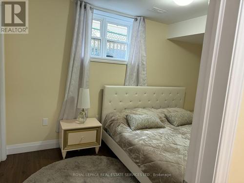 2 - 614 West 5Th Street, Hamilton, ON - Indoor Photo Showing Bedroom