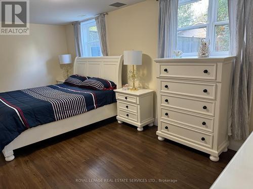 2 - 614 West 5Th Street, Hamilton, ON - Indoor Photo Showing Bedroom