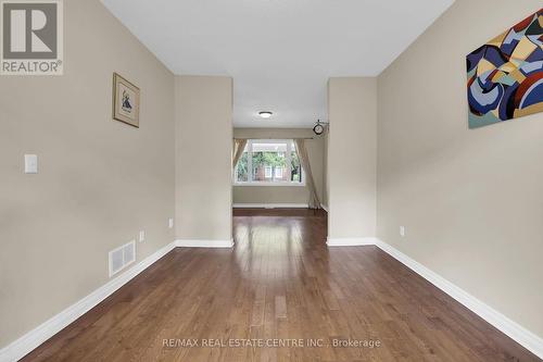 31 Gibson Avenue, Hamilton, ON - Indoor Photo Showing Other Room