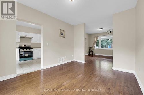 31 Gibson Avenue, Hamilton, ON - Indoor Photo Showing Other Room