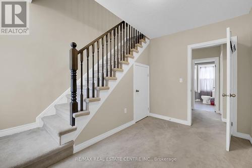 31 Gibson Avenue, Hamilton, ON - Indoor Photo Showing Other Room