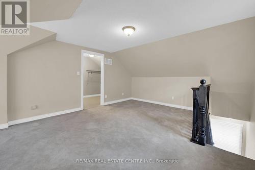 31 Gibson Avenue, Hamilton, ON - Indoor Photo Showing Other Room