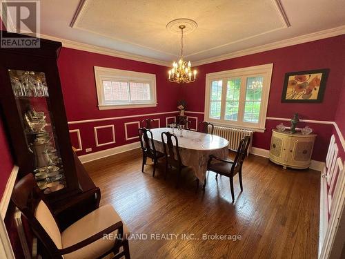 5903 Delaware Street, Niagara Falls, ON - Indoor Photo Showing Dining Room