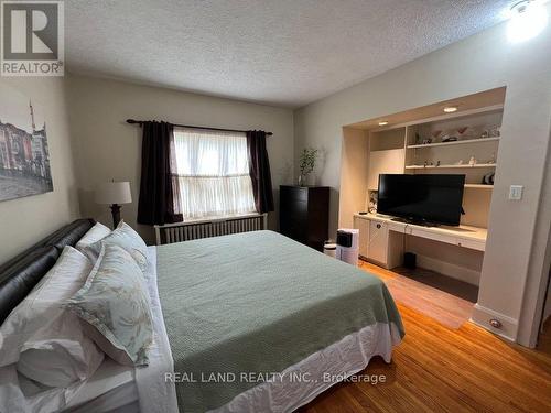 5903 Delaware Street, Niagara Falls, ON - Indoor Photo Showing Bedroom