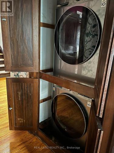 5903 Delaware Street, Niagara Falls, ON - Indoor Photo Showing Laundry Room