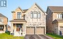 7 Byblos Court, East Gwillimbury, ON  - Outdoor With Facade 