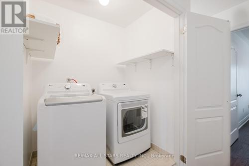 3009 Bur Oak Avenue, Markham, ON - Indoor Photo Showing Laundry Room