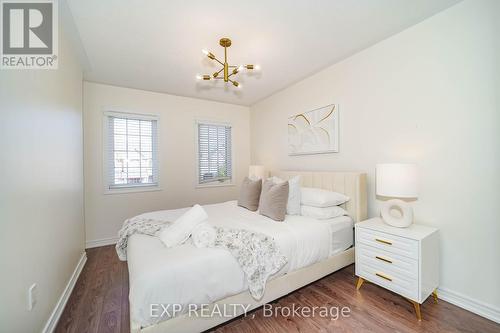 24 Crestbank Court, Vaughan, ON - Indoor Photo Showing Bedroom