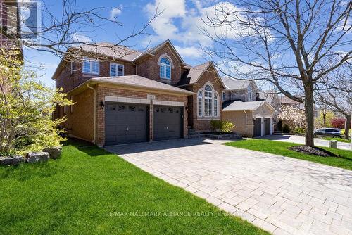 1182 Lindenrock Drive, Oakville, ON - Outdoor With Facade