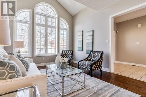 1182 Lindenrock Drive, Oakville, ON - Indoor Photo Showing Other Room